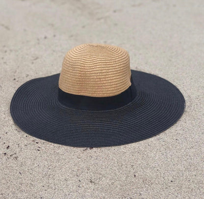 ‘Adventure Awaits’ Two Tone Floppy Hat